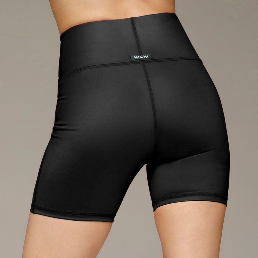 MICHI• INSTINCT GLOSS BIKE SHORT•XS